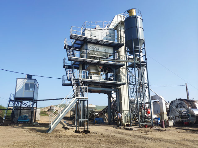 LB1000瀝青攪(jiao)拌站